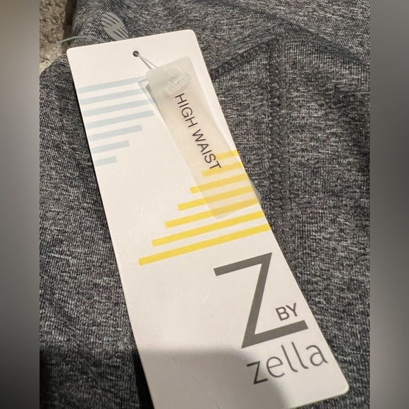 NWT Z by Zella Women High Waist Capri Leggings Gray Size Medium - Picture 1 of 4